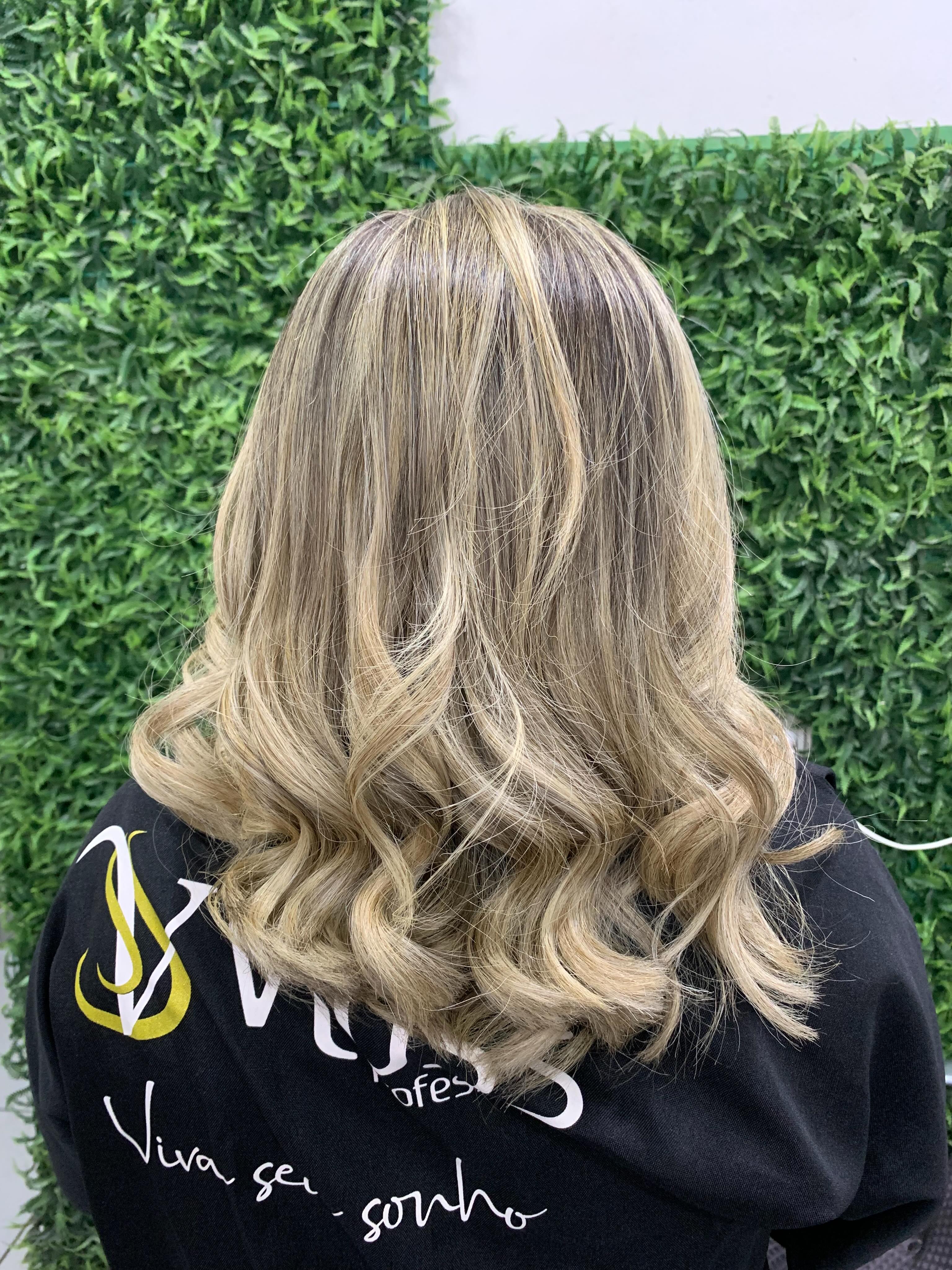 Resultado de mechas loiras publicado por Eliana Rodrigues